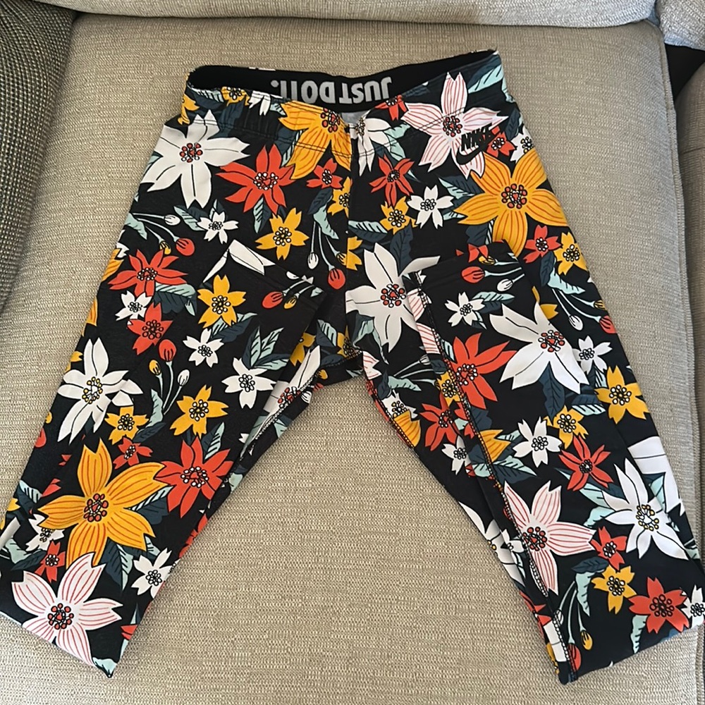 Nike leggings